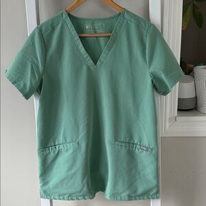Figs Catarina Scrub Top in Jade